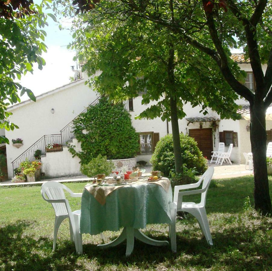 Bed And Breakfast Casale Isorella Сан-Джеміні Екстер'єр фото